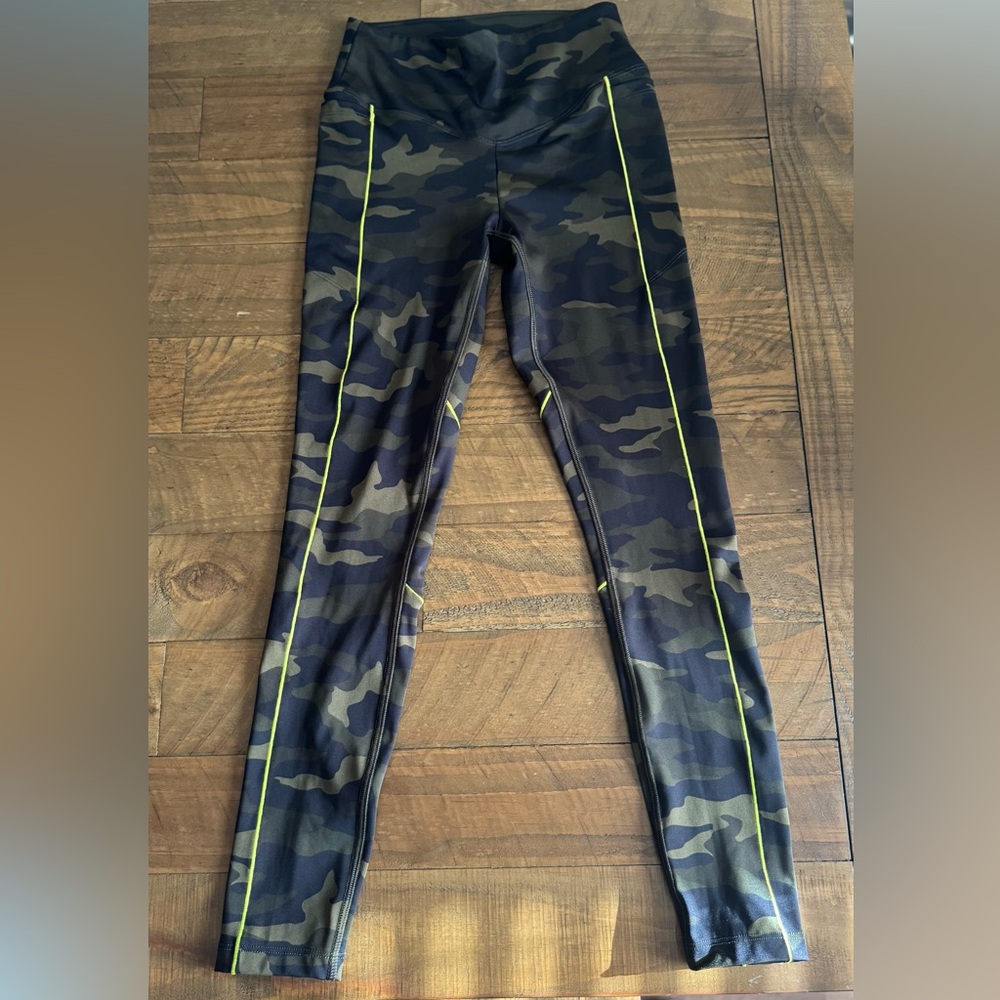 PINK Victoria’s Secret Camo Leggings with Yellow Highlights